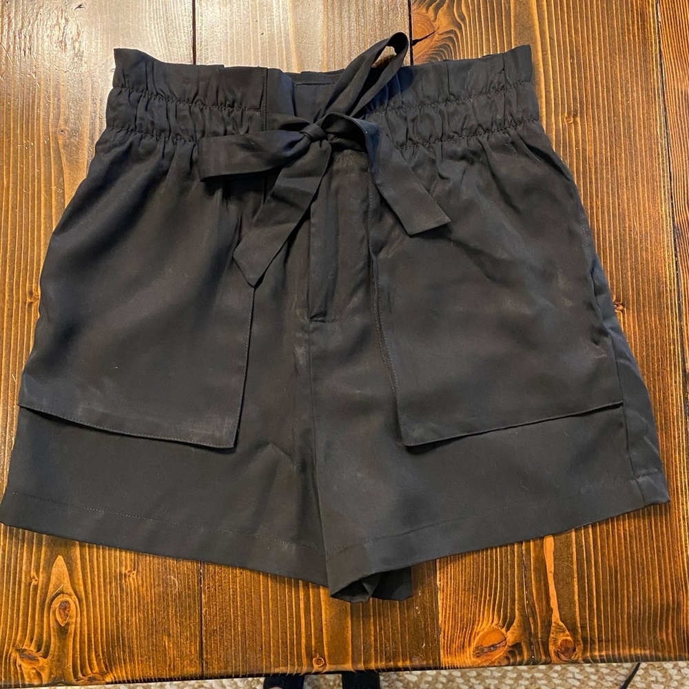 Socialite Paper Bag Tie at Waist Shorts